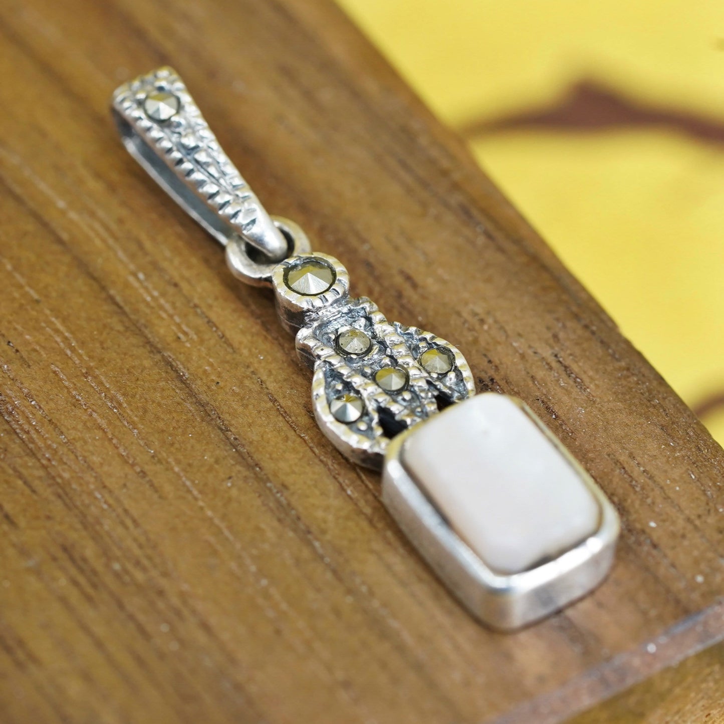 Sterling 925 silver handmade pendant with pink mother of pearl and marcasite