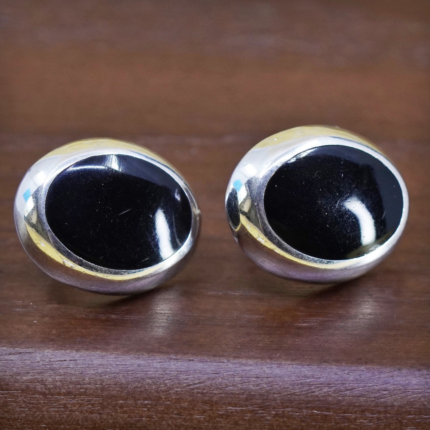 Mexican Sterling 925 silver handmade teardrop earrings with round onyx inlay