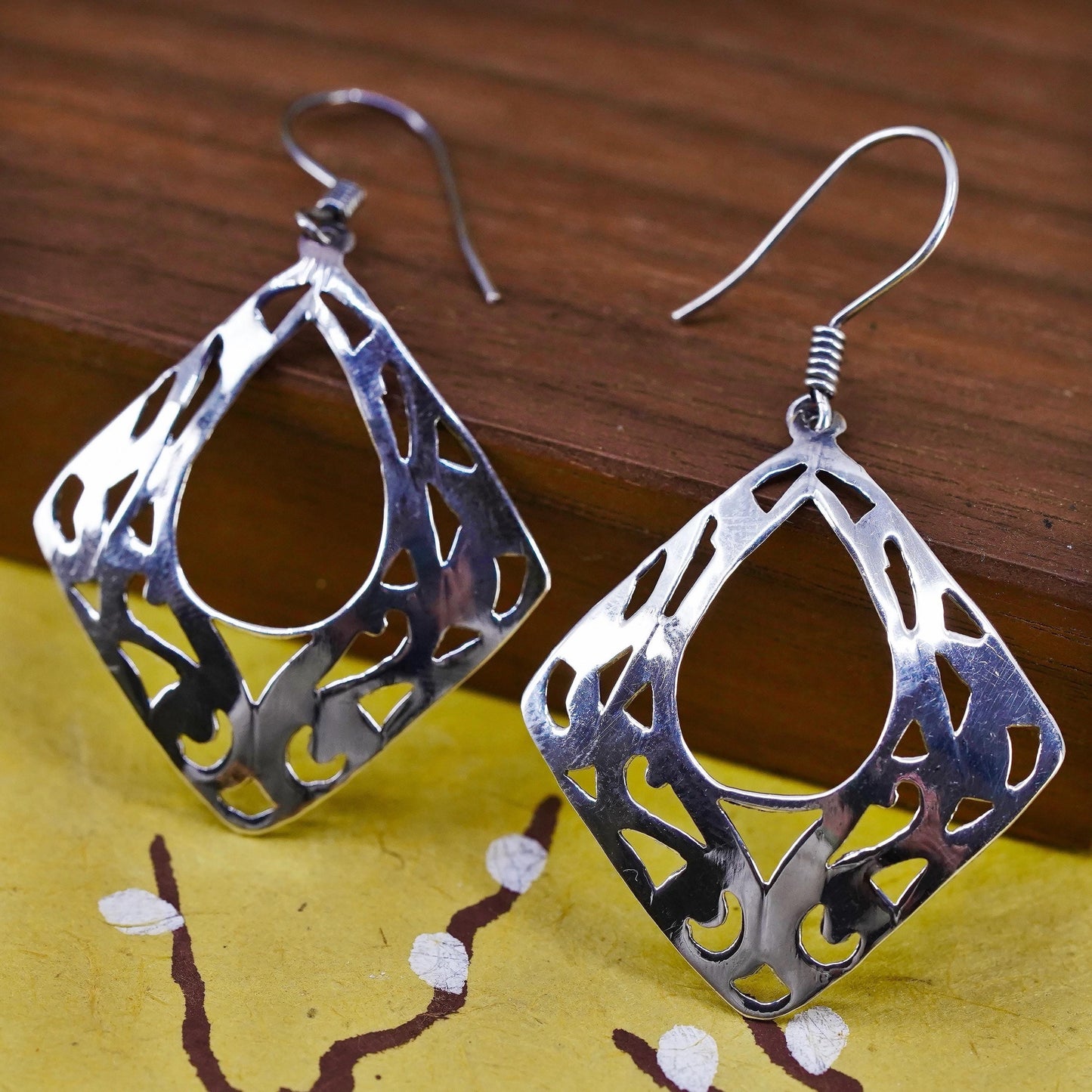 Vintage Sterling silver handmade earrings, 925 filigree diamond shaped drops