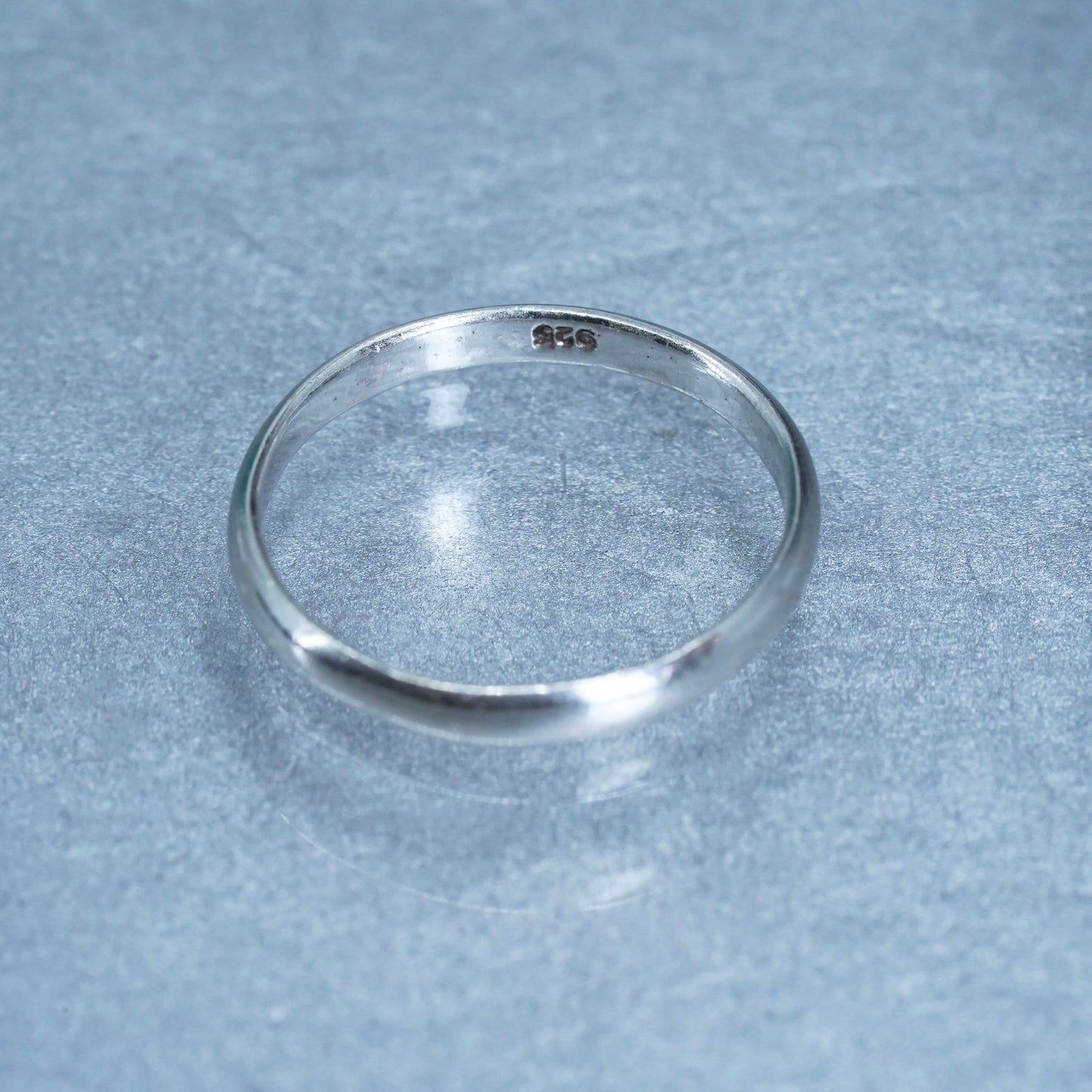 Size 7, vintage southwestern Sterling 925 silver wedding ring, band