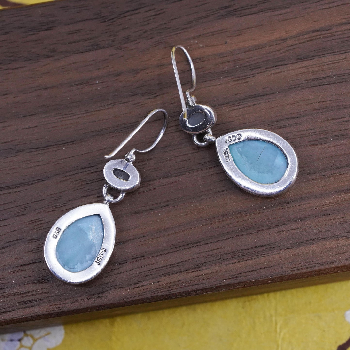 JGD Janice GIRARDI Sterling silver earrings, 925 teardrop mother of pearl