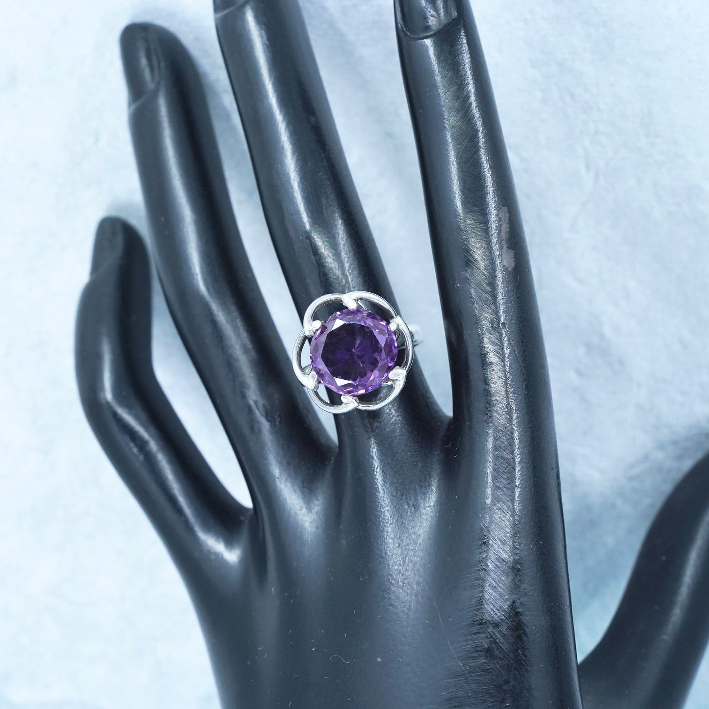 Size 6.5 vintage Sterling 925 silver handmade band ring with amethyst
