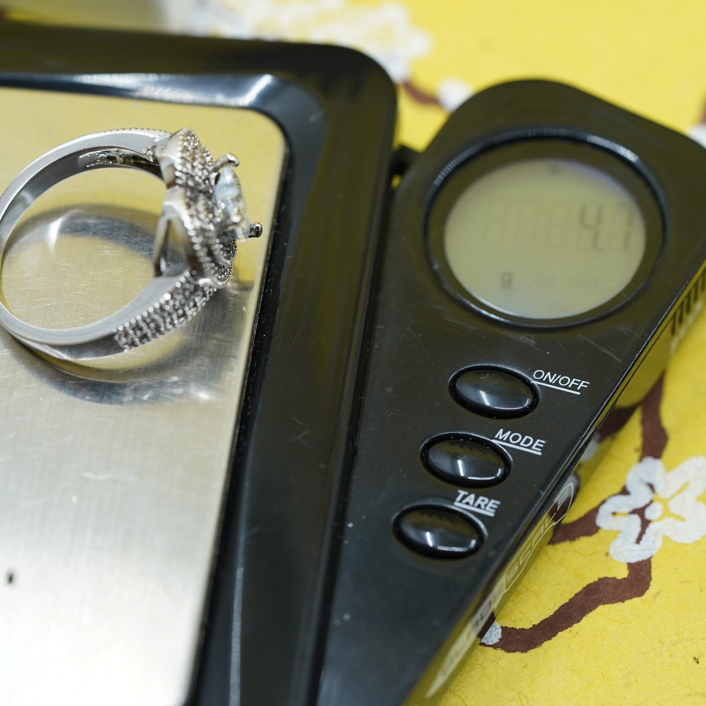 Size 9, VTG sterling silver engagement ring, cluster clear crystal heart 925