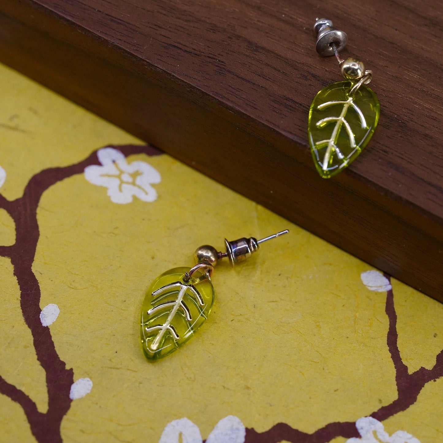 Vintage Sterling silver handmade earrings, 925 silver green leaf glass beads