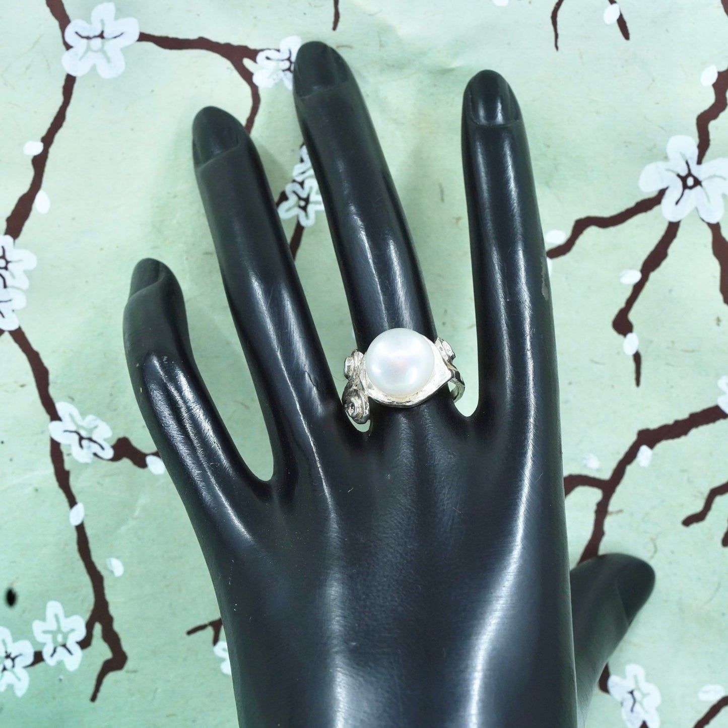 Size 8.75, vintage Sterling silver handmade ring, spiral 925 band with pearl