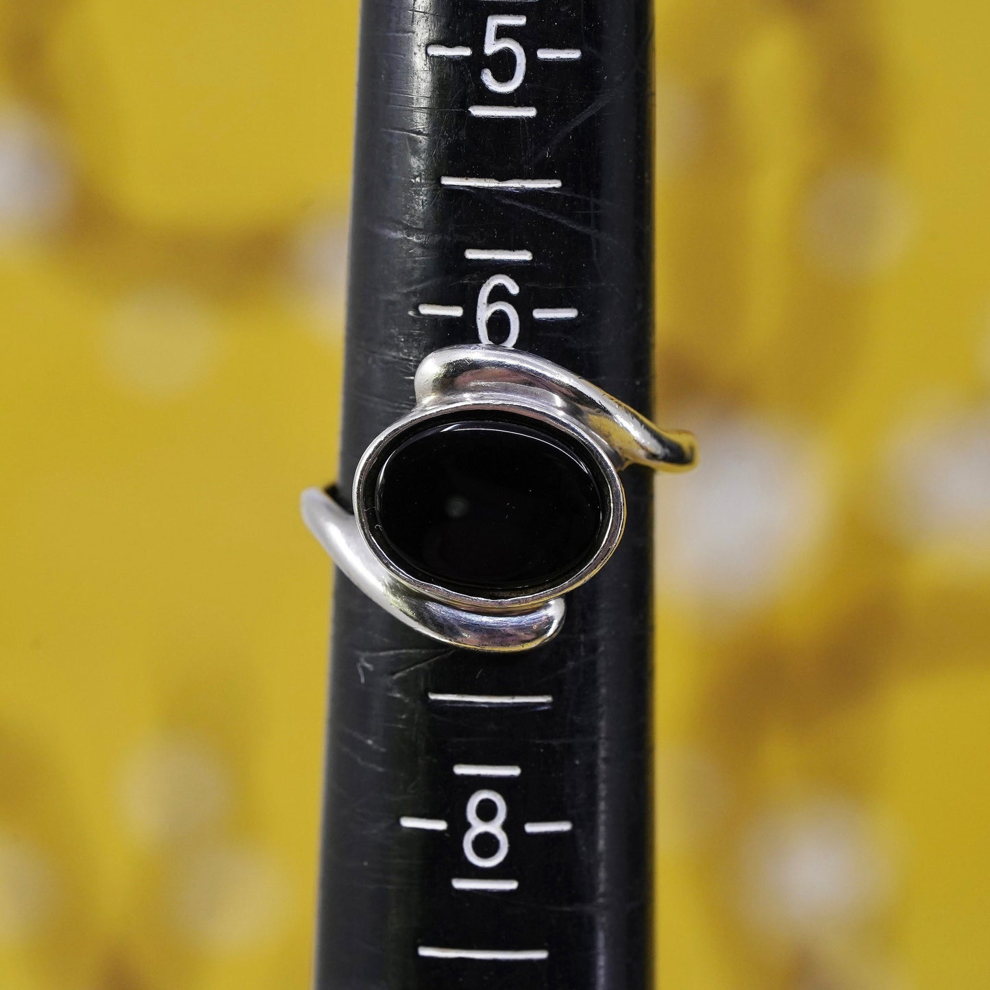 Size 6.75, vintage Sterling 925 silver handmade ring with oval onyx, stamped 925