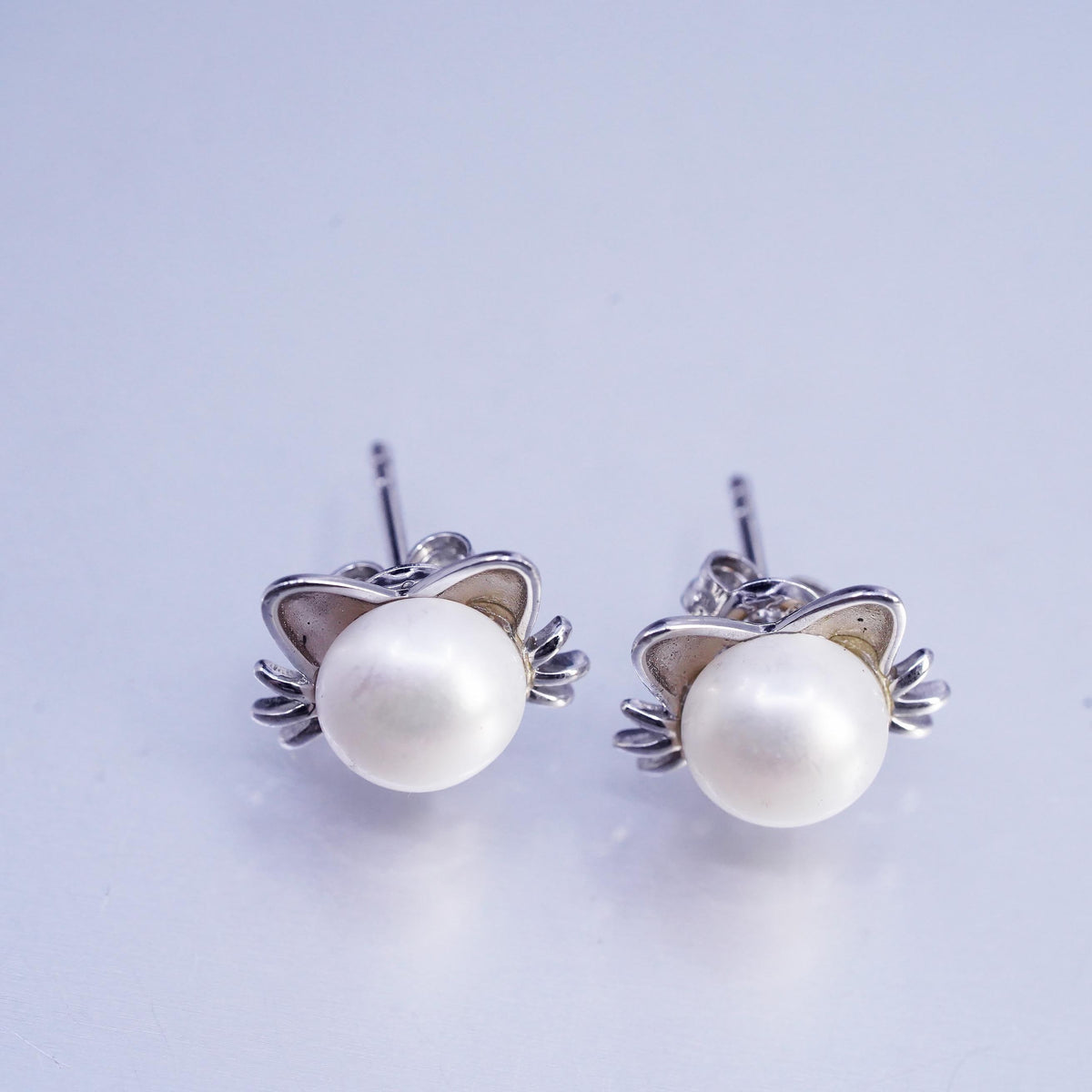 Vintage Mexico Sterling 925 silver earrings, freshwater pearl cat kitty studs