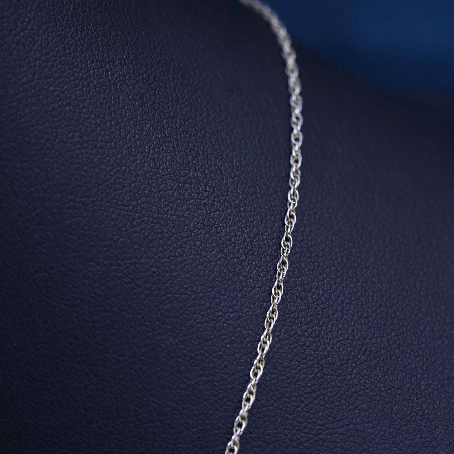 18" 1.6mm, vintage Stauer Sterling silver necklace, 925 Singapore rope chain