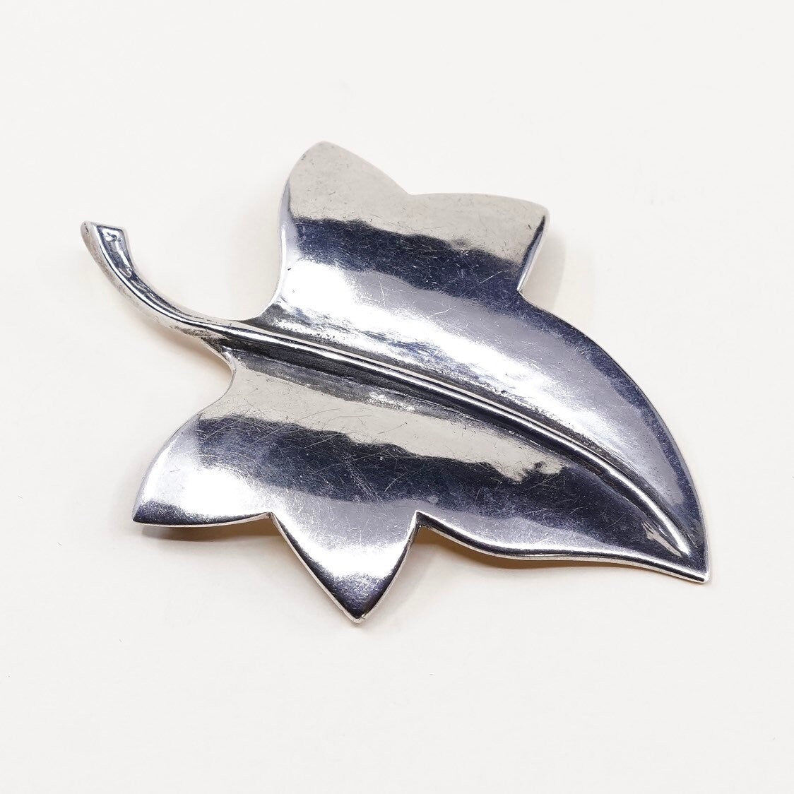 Vintage max rieg sterling silver maple leaf shaped brooch, solid 925 silver pin, stamped Sterling max rieg