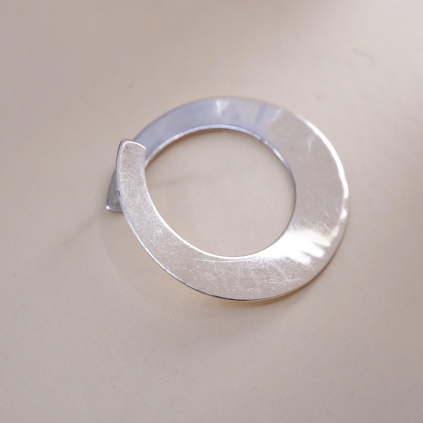 1.25”, Ed Levin Ed Levin Vintage Sterling Silver Swirl Disc single Earring hoop