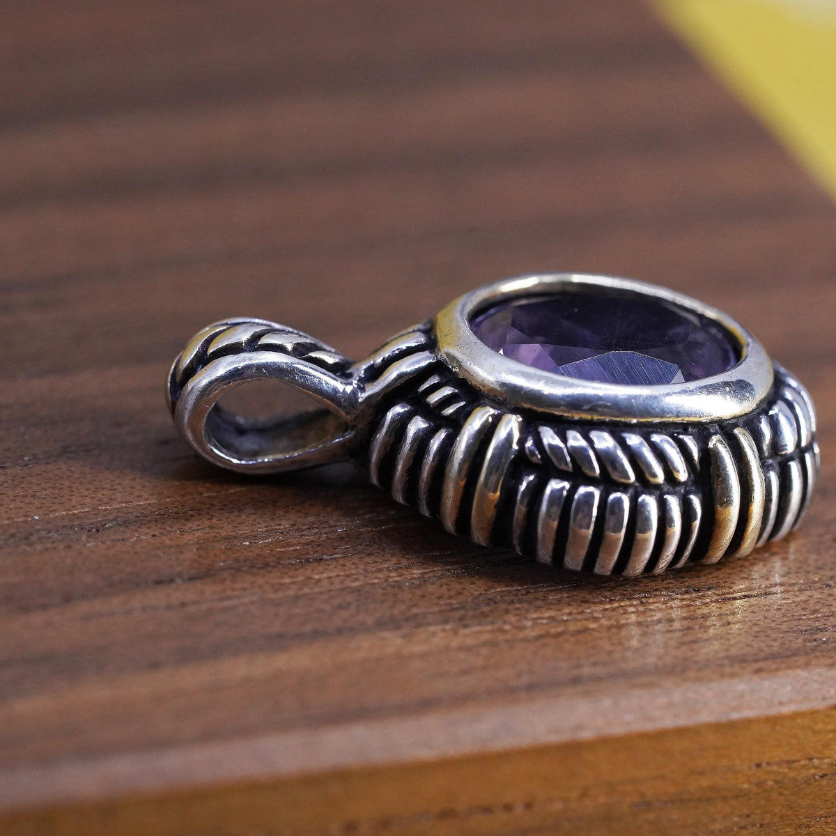 Vintage southwestern Sterling 925 silver cable textured pendant with amethyst