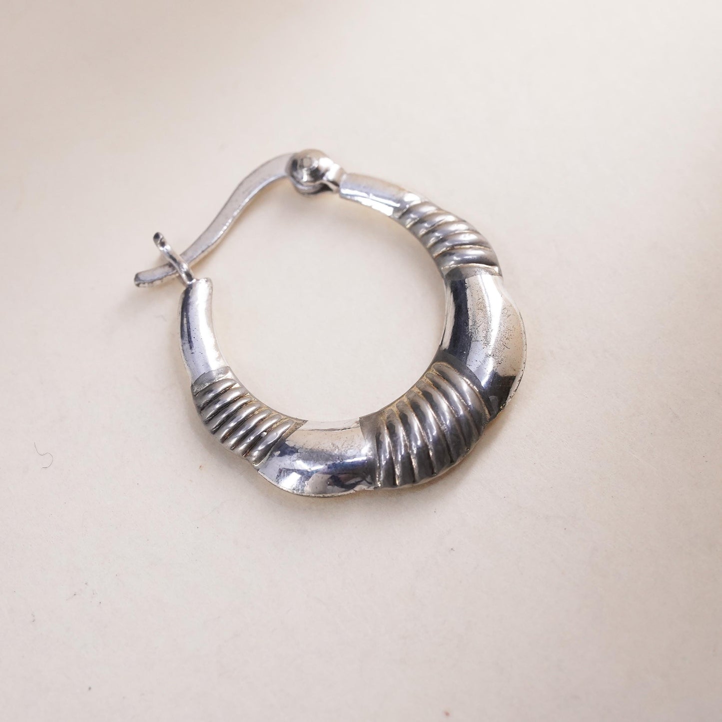 0.75", Vintage sterling silver loop single earring, twisted primitive hoo