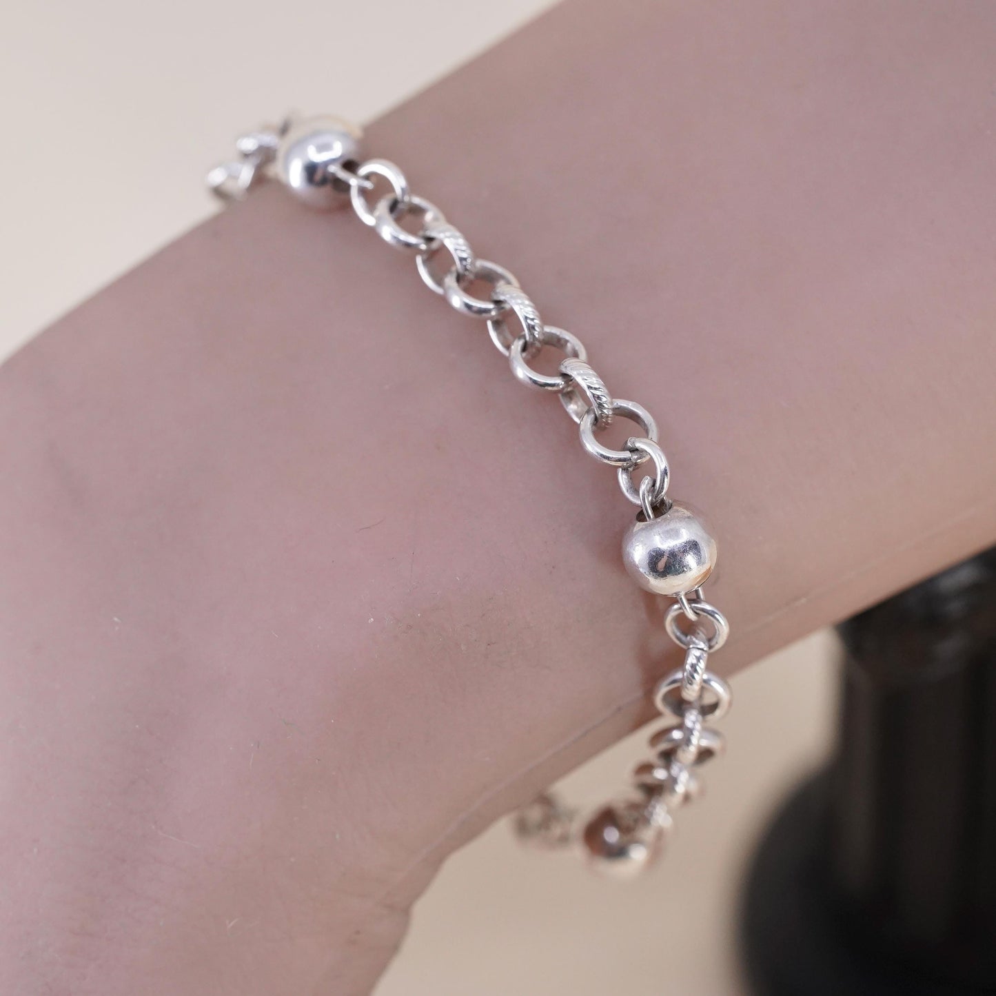 6.75", vintage 925 Sterling silver circle bracelet with 7mm beads