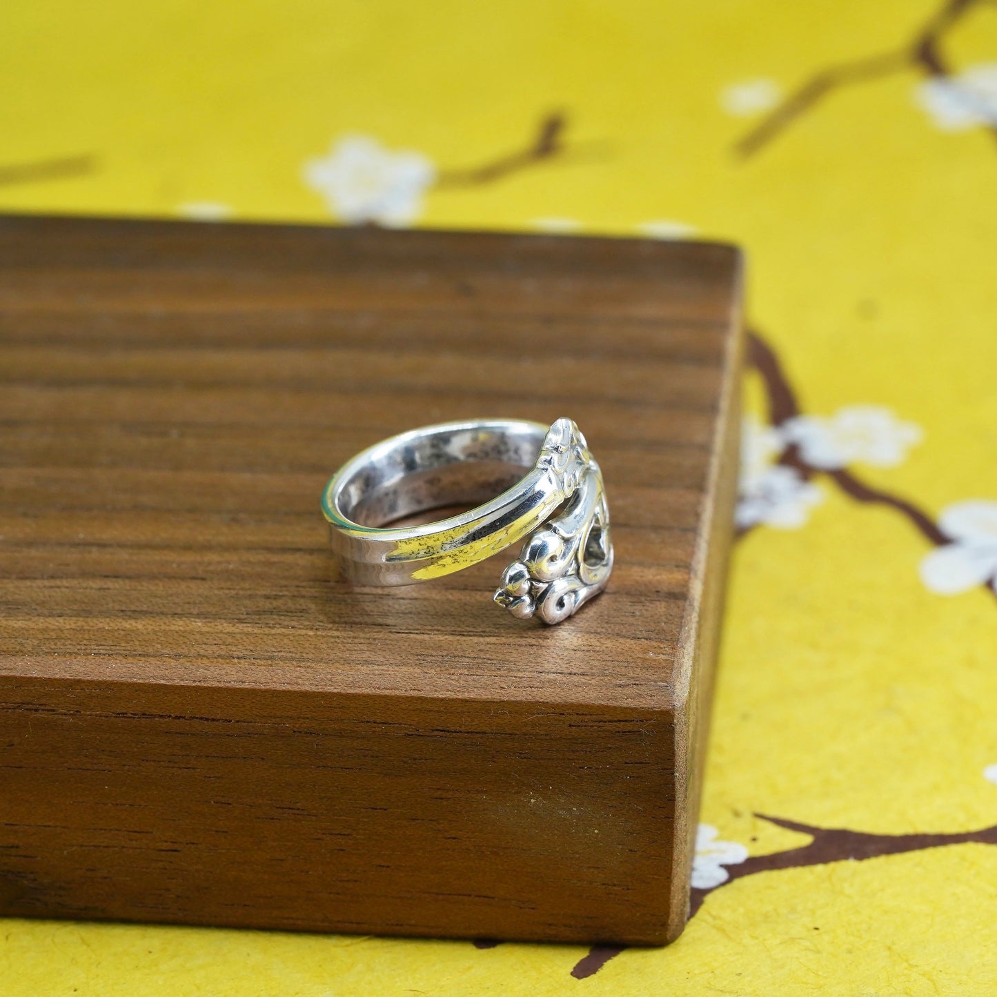 Size 6, vintage USA Sterling silver handmade wrap band, 925 spoon ring