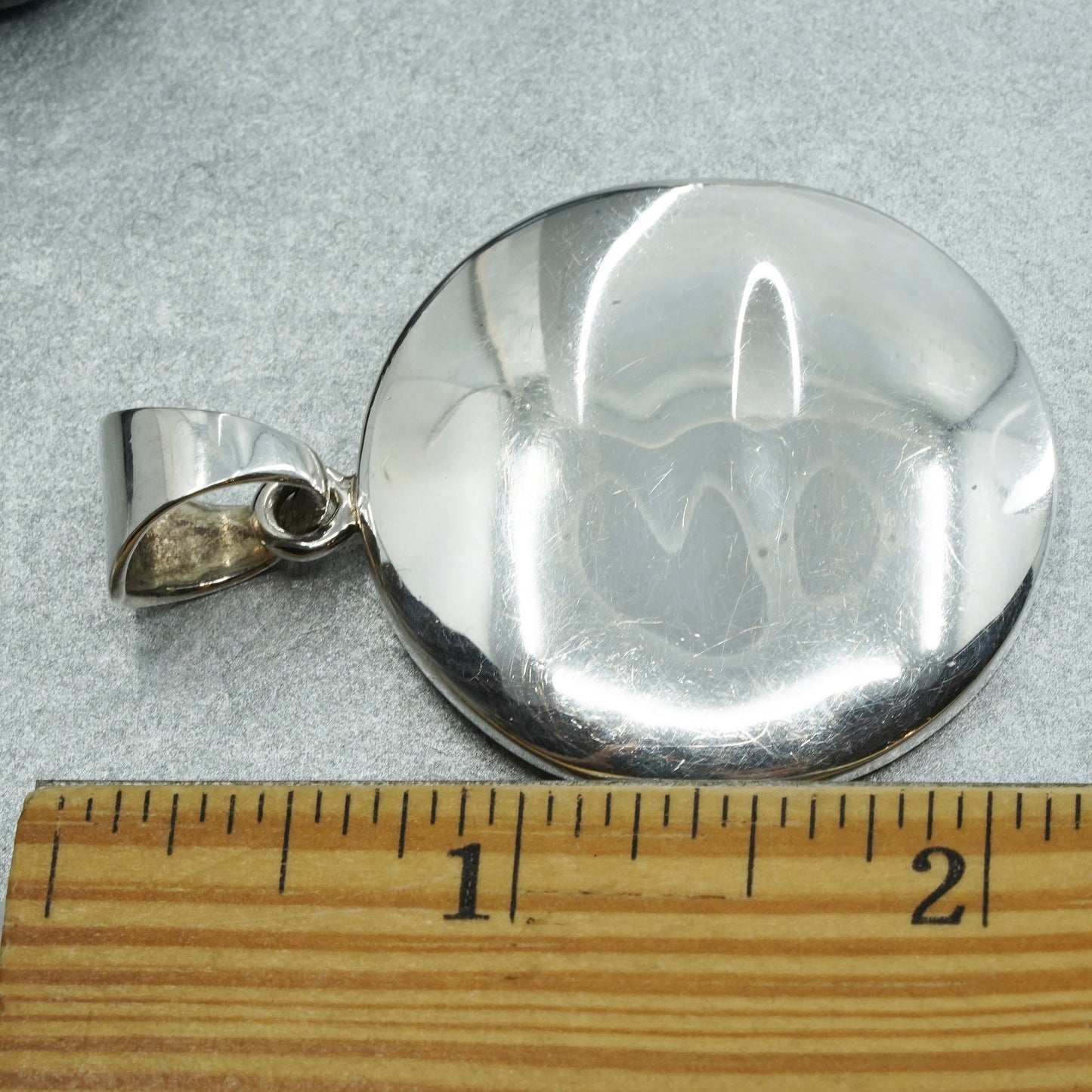 Retired Silpada Sterling Silver handmade wavy Circle Pendant Necklace
