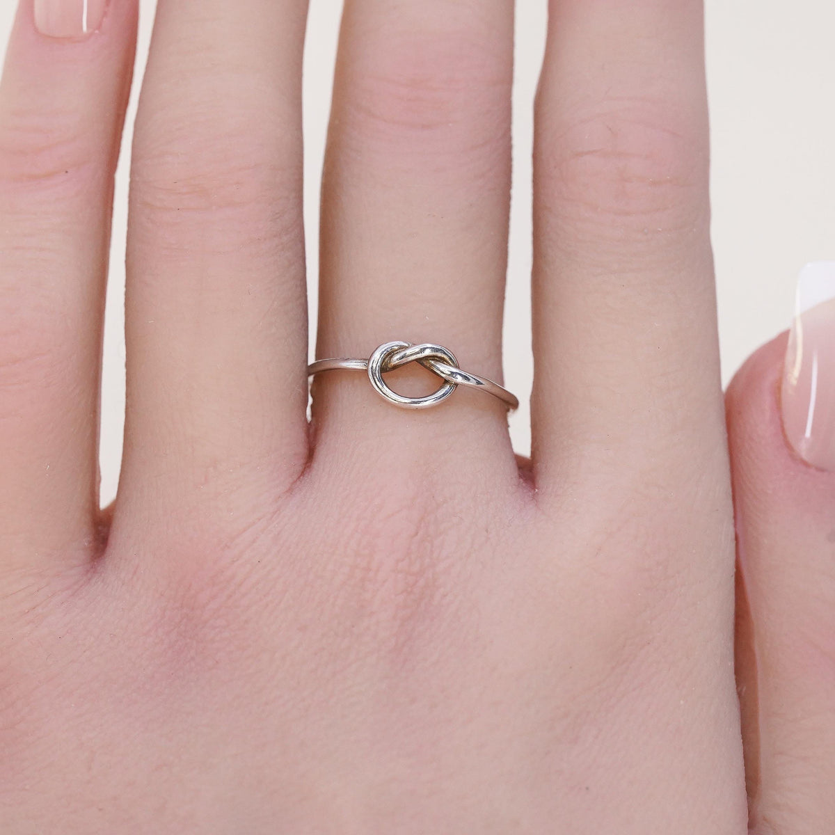 Size 8, Vintage sterling silver friendship ring, 925 handmade knotted band