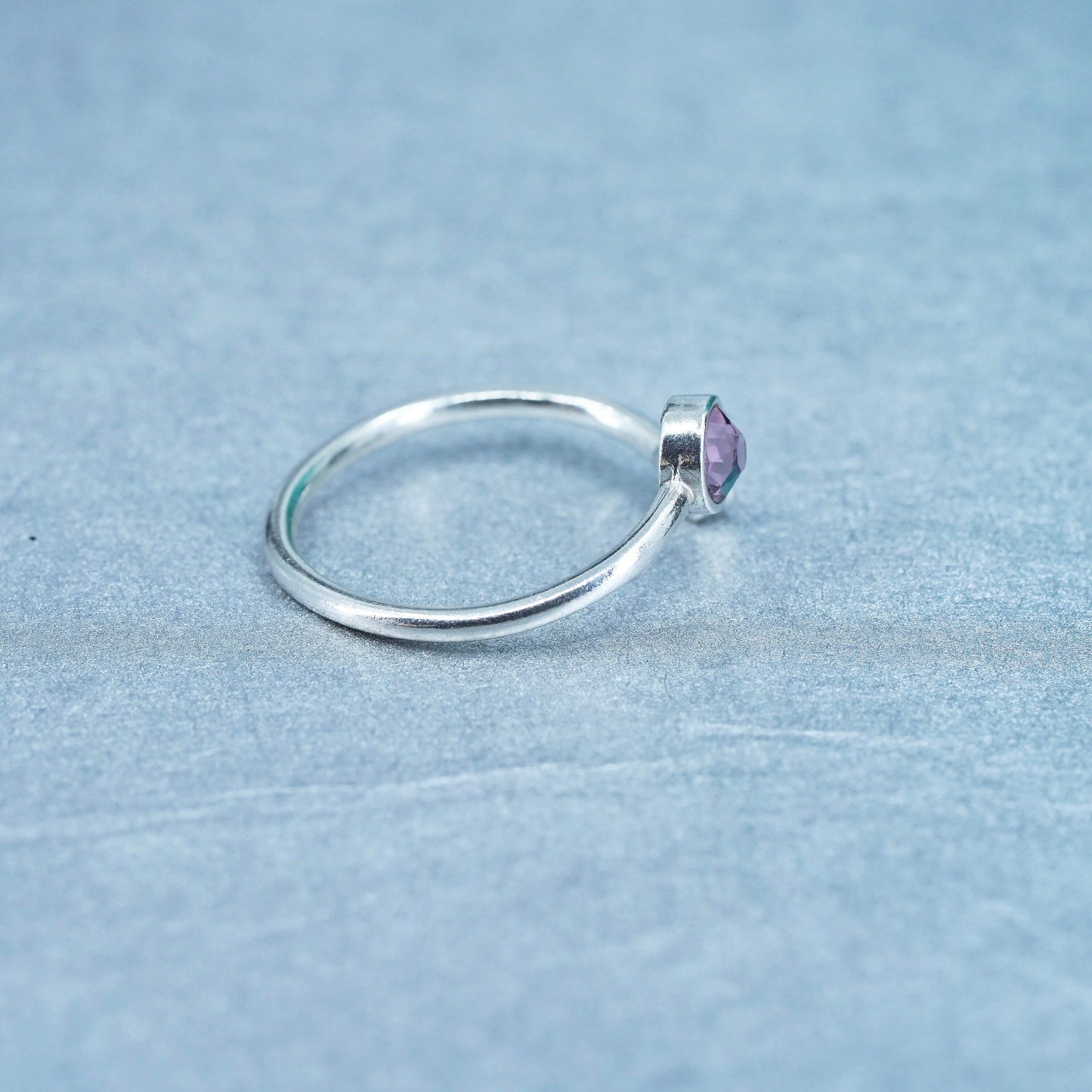 Size 6, vintage Sterling 925 silver handmade ring with amethyst