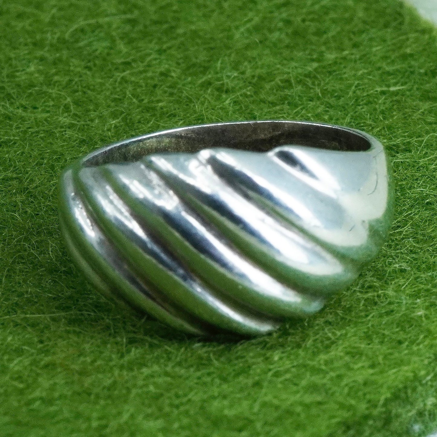 Size 6, vintage sterling silver handmade ribbed ring, Mexico 925 statement band