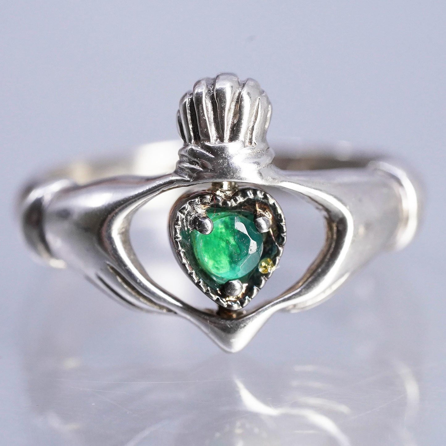 Size 6, Claddagh Sterling 925 silver spinner ring emerald 14K yellow gold heart