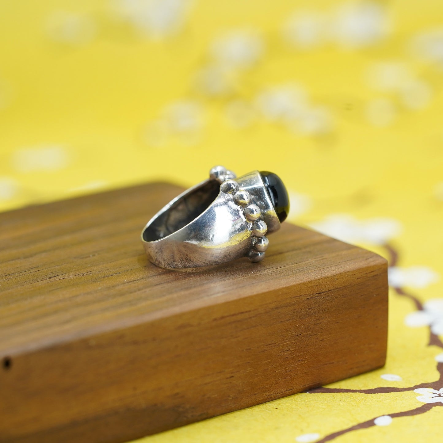 Size 6.5, vintage Sterling 925 silver handmade ring with obsidian and beads