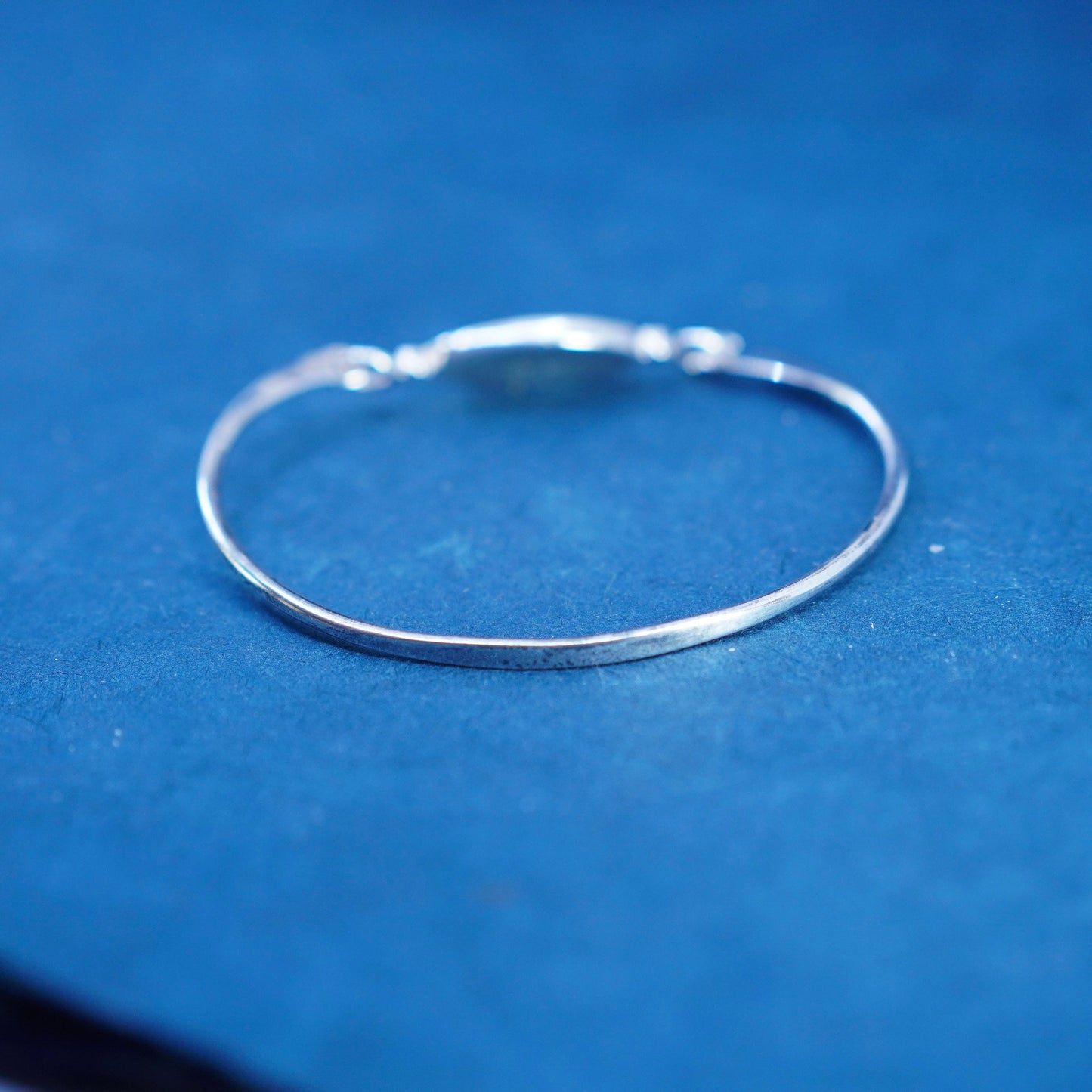 6”, Sterling silver handmade bracelet, 925 hinged bangle with mother of pearl
