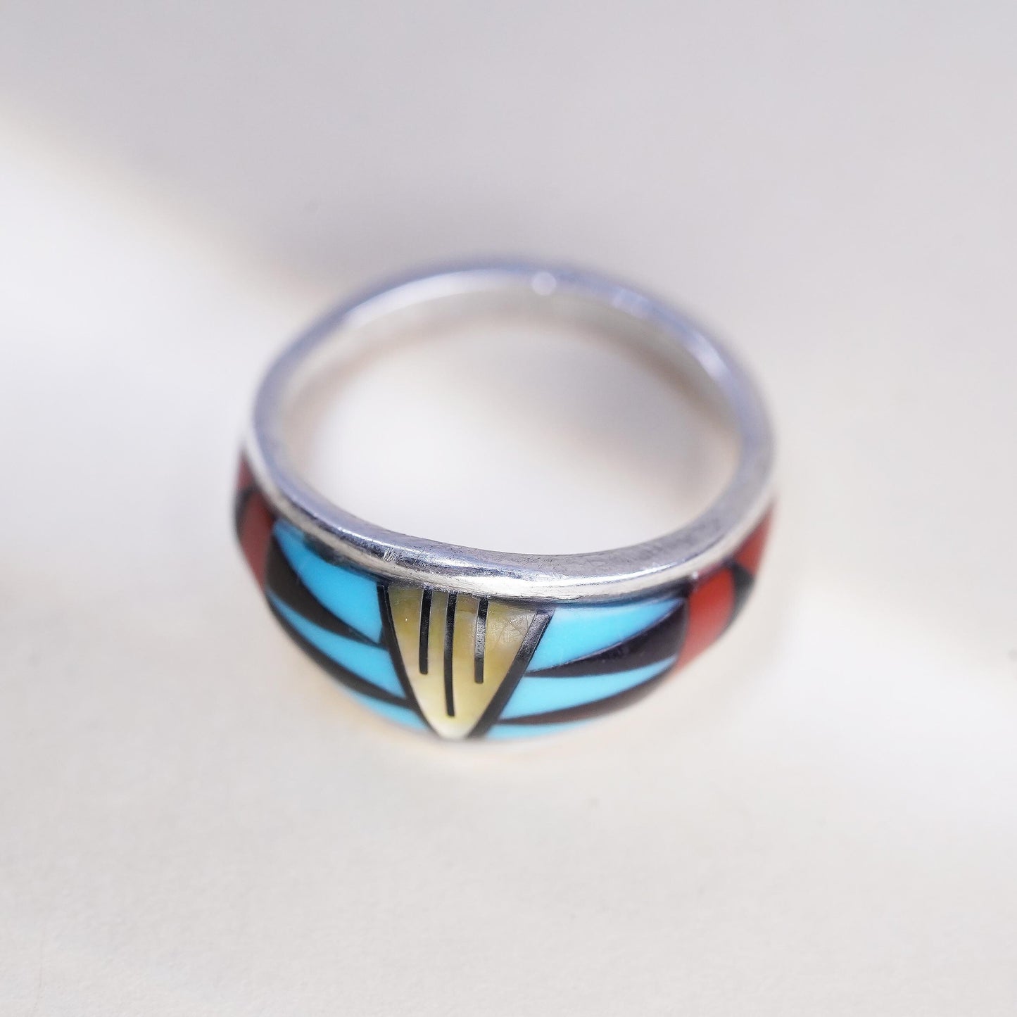 Size 6, Native Americans Kay Johnson Sterling silver ring, 925 band inlay