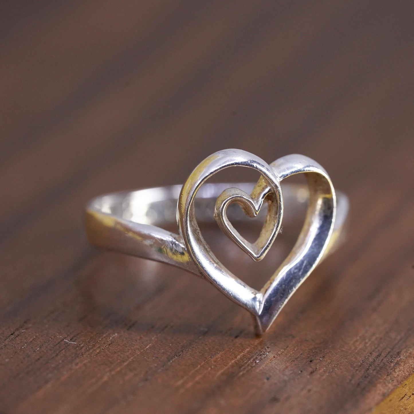 Size 9, Vintage sterling silver handmade ring, filigree heart 925 band