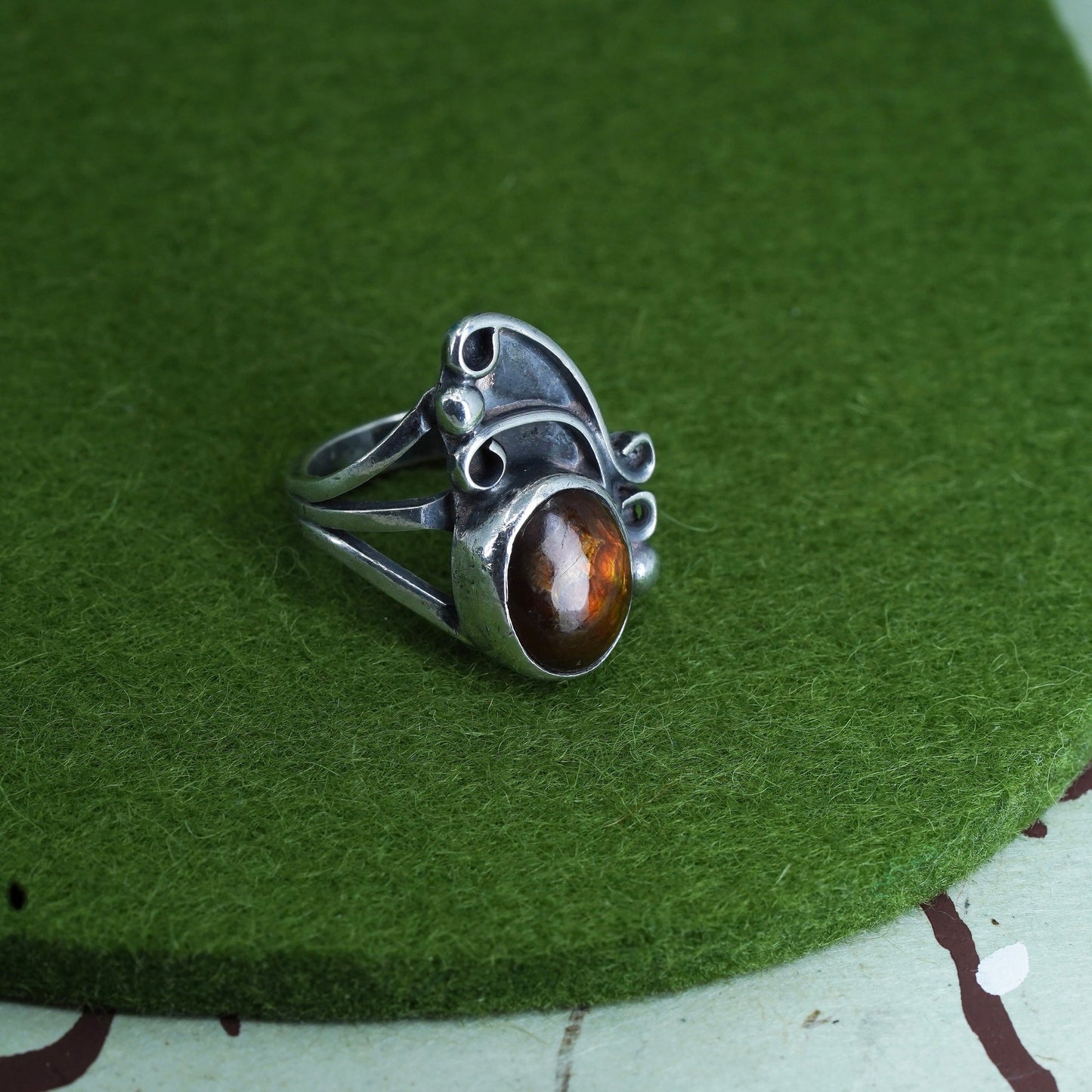 Size 5, vintage southwestern Sterling 925 silver handmade ring with fire agate