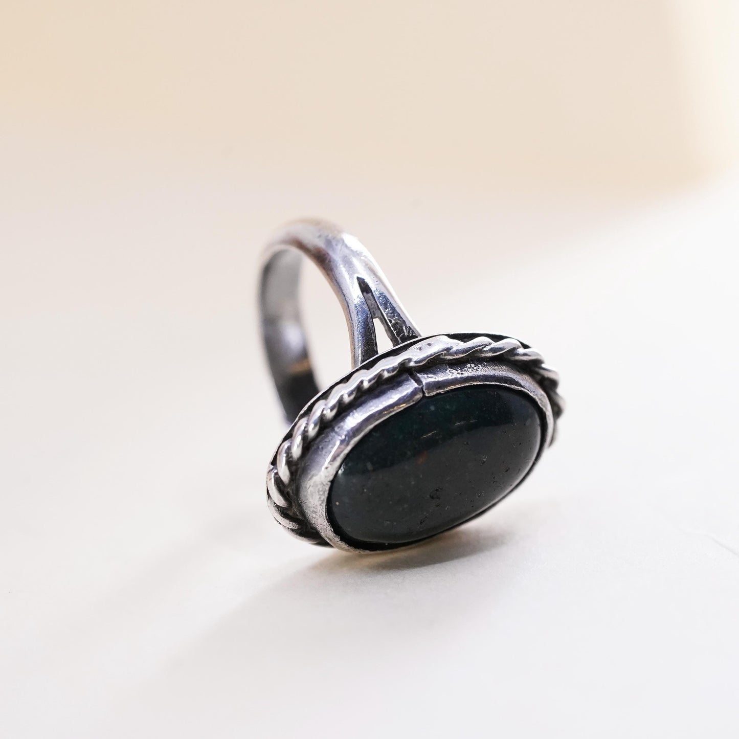 Size 4.5, Vintage sterling 925 silver handmade ring with bloodstone and cable