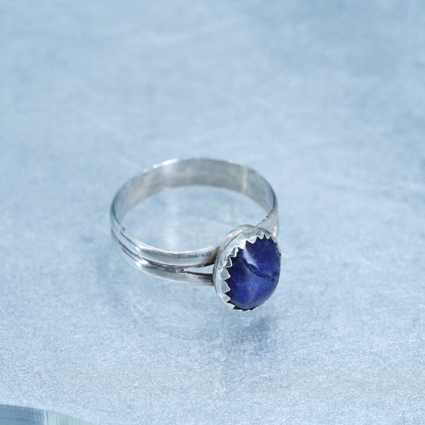 Size 7.25, southwestern Sterling 925 silver band ring with oval lapis lazuli