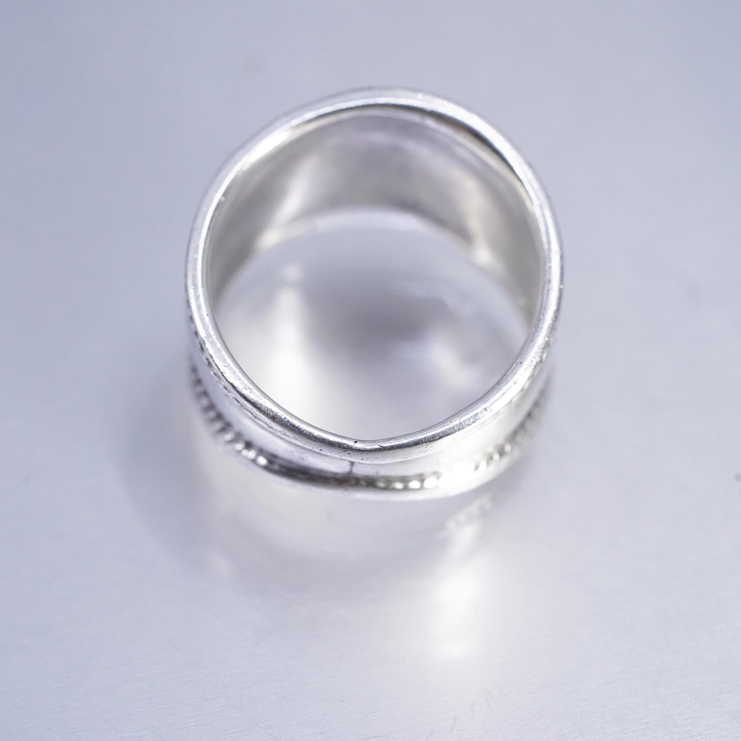 Size 7.5, vintage Sterling 925 silver handmade ring, cable band