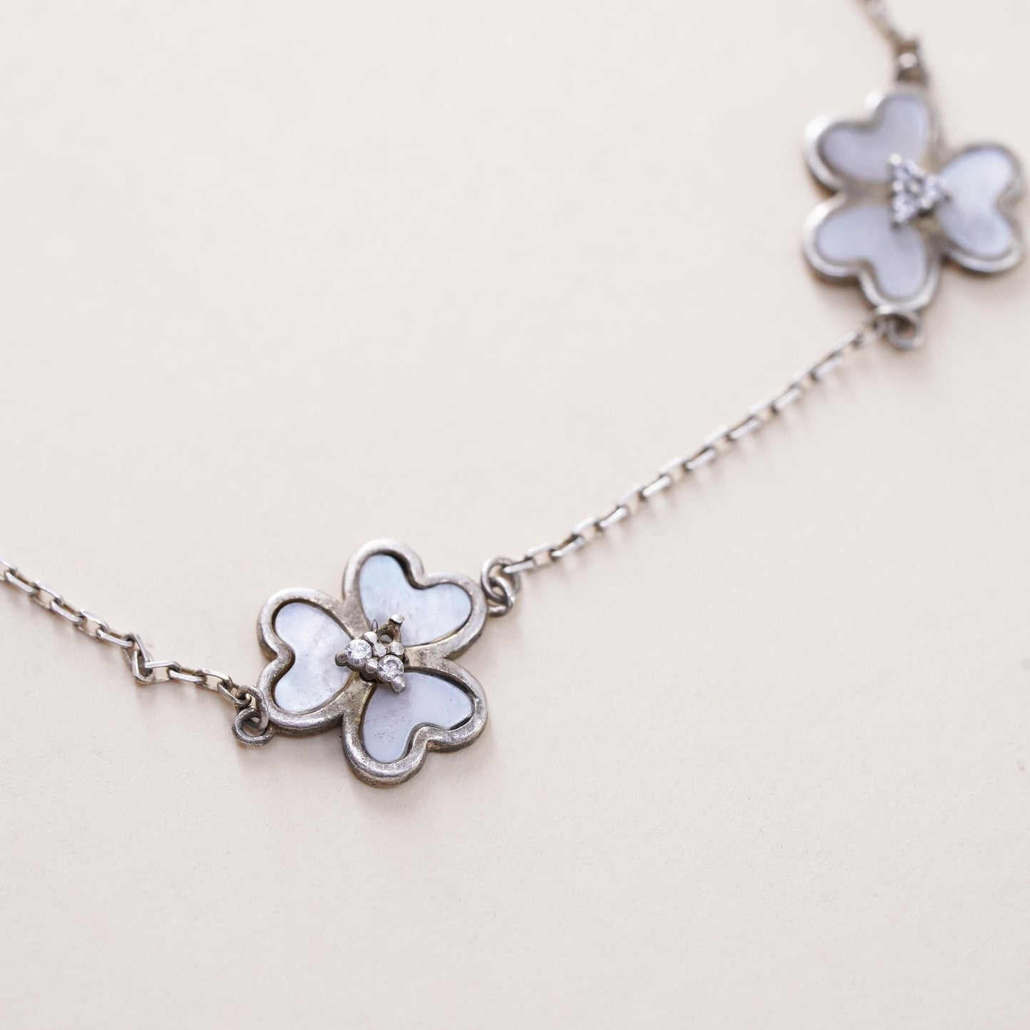 7.5”, sterling 925 silver tennis bracelet, mother of pearl lucky clover flower