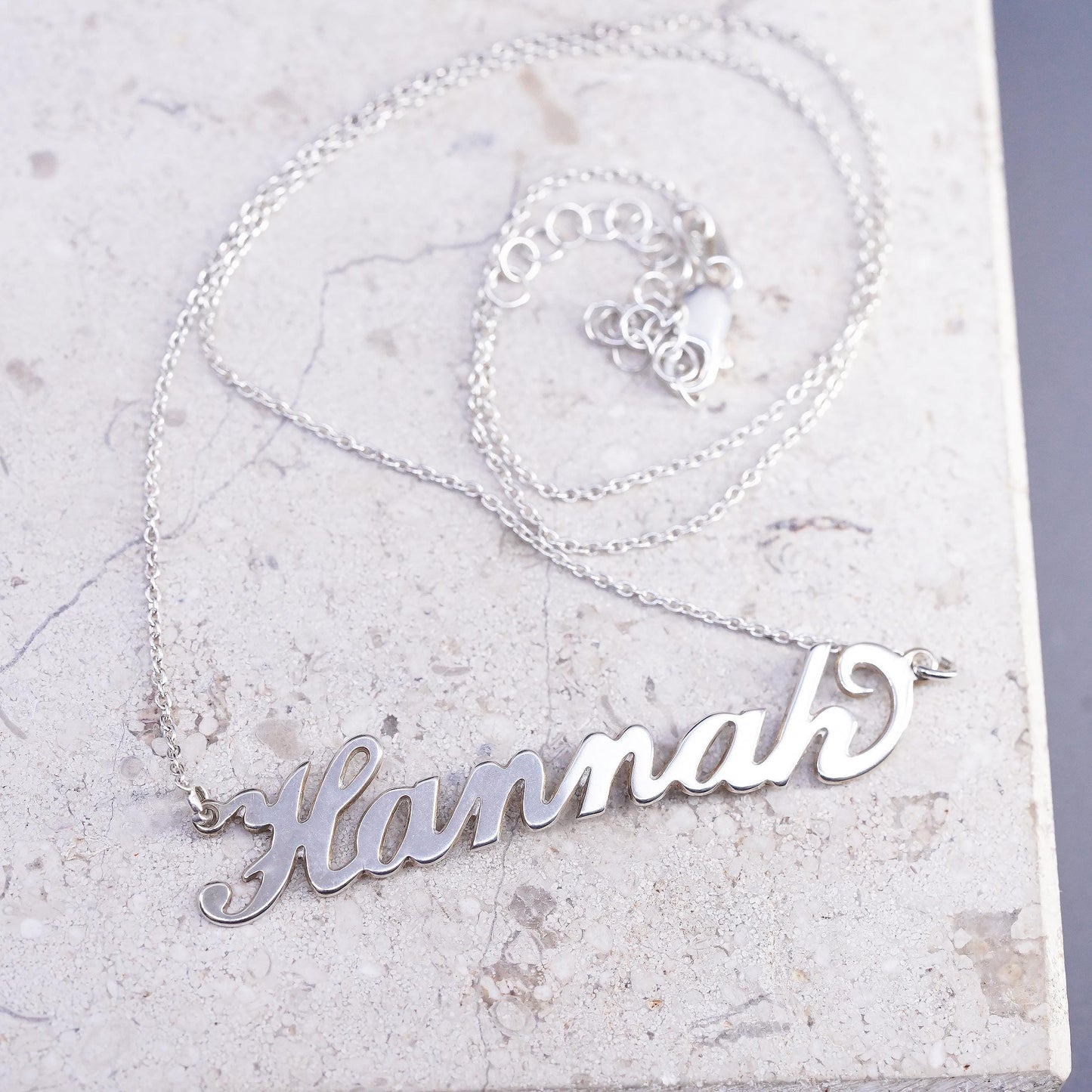 16+2", vintage Sterling silver necklace, 925 circle chain name Hannah pendant