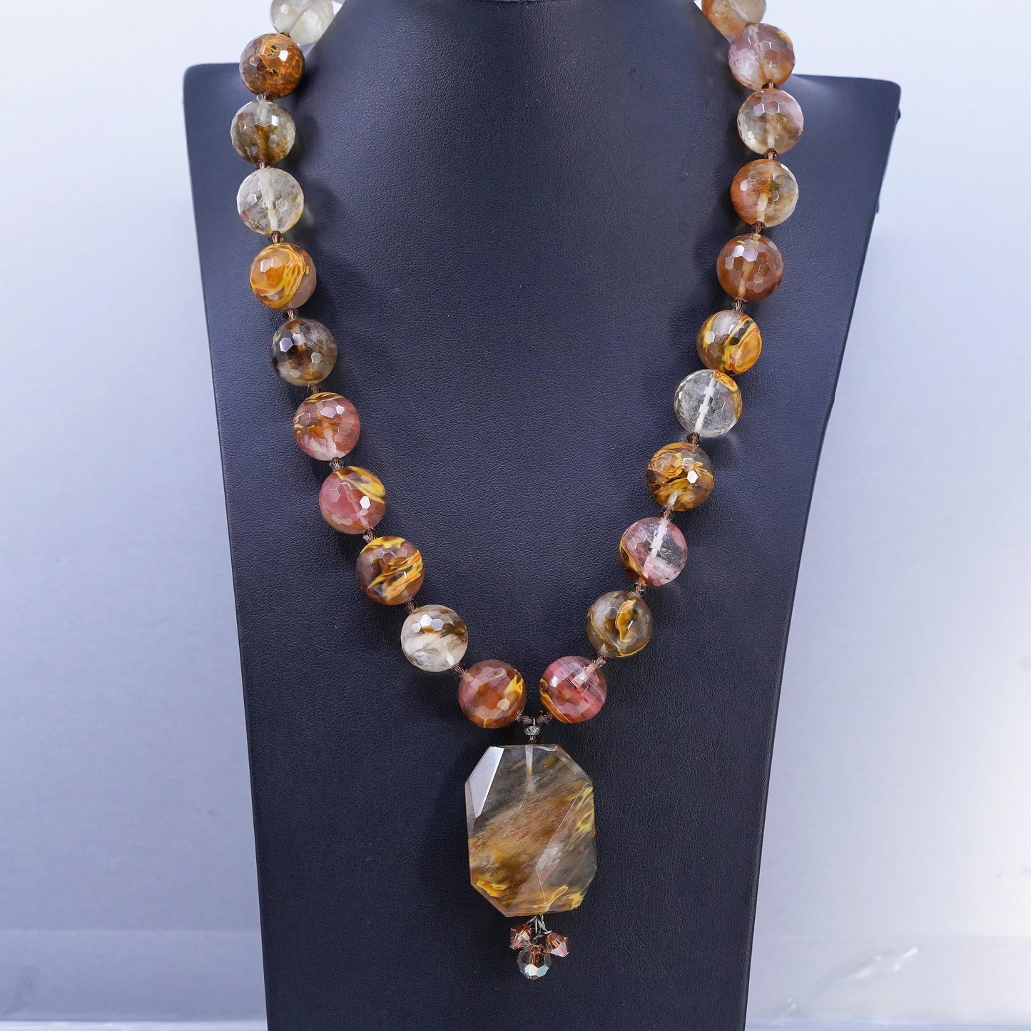 20", Vintage agate pink quartz necklace with sterling 925 silver toggle closure