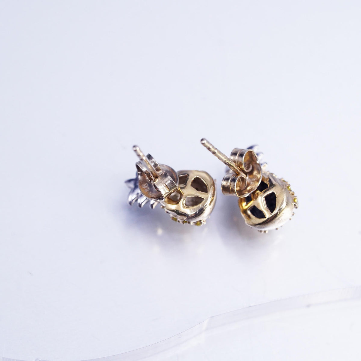 vermeil gold over Sterling 925 silver earrings, pineapple studs diamond emerald