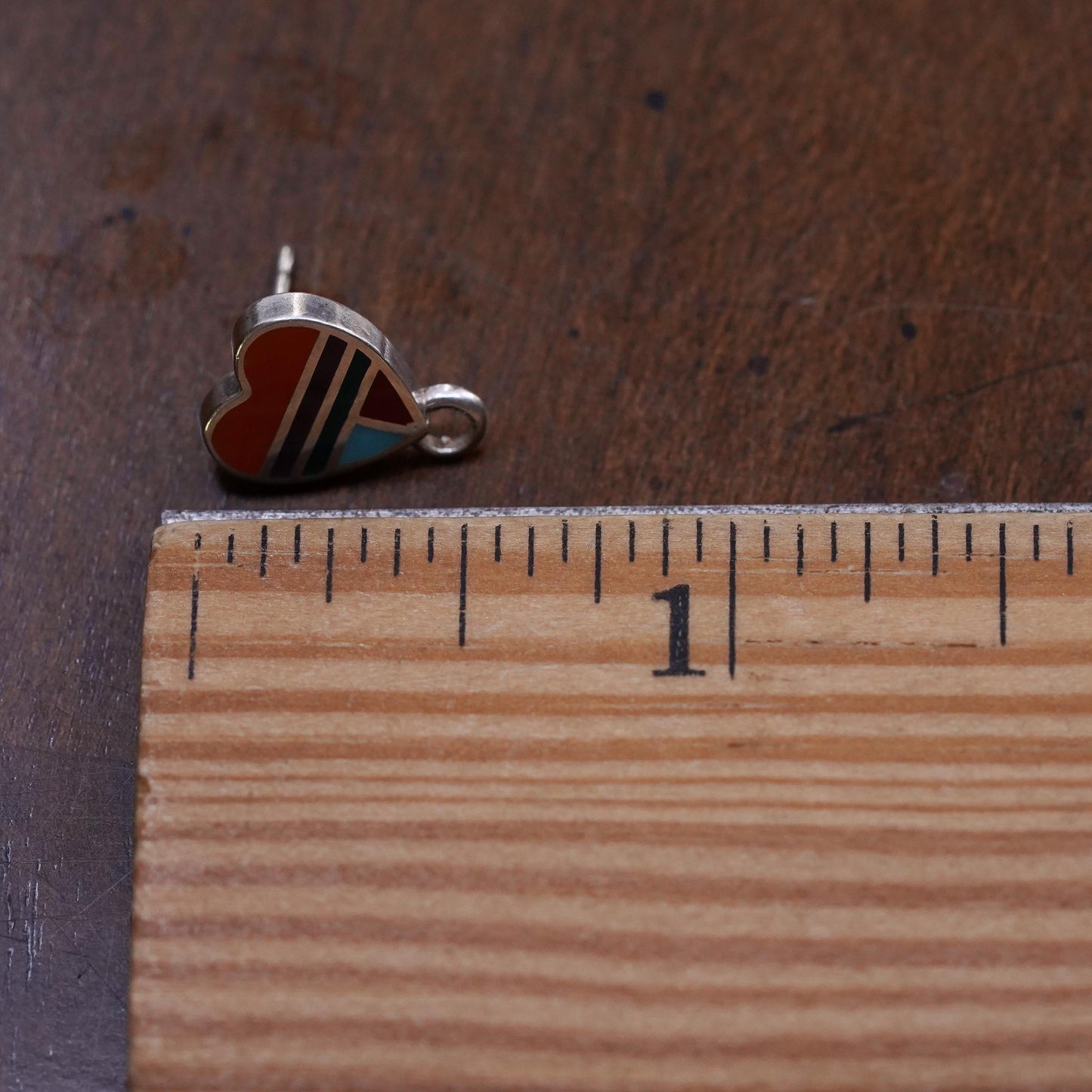 Native American Quoc QT single earring. Sterling 925 silver heart stud coral