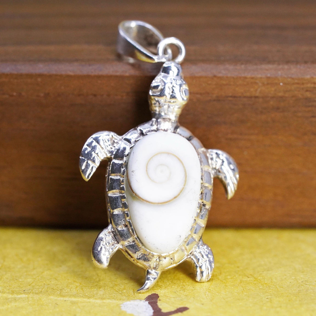 Vintage Sterling silver handmade pendant, 925 turtle with Shiva Eye shell inlay