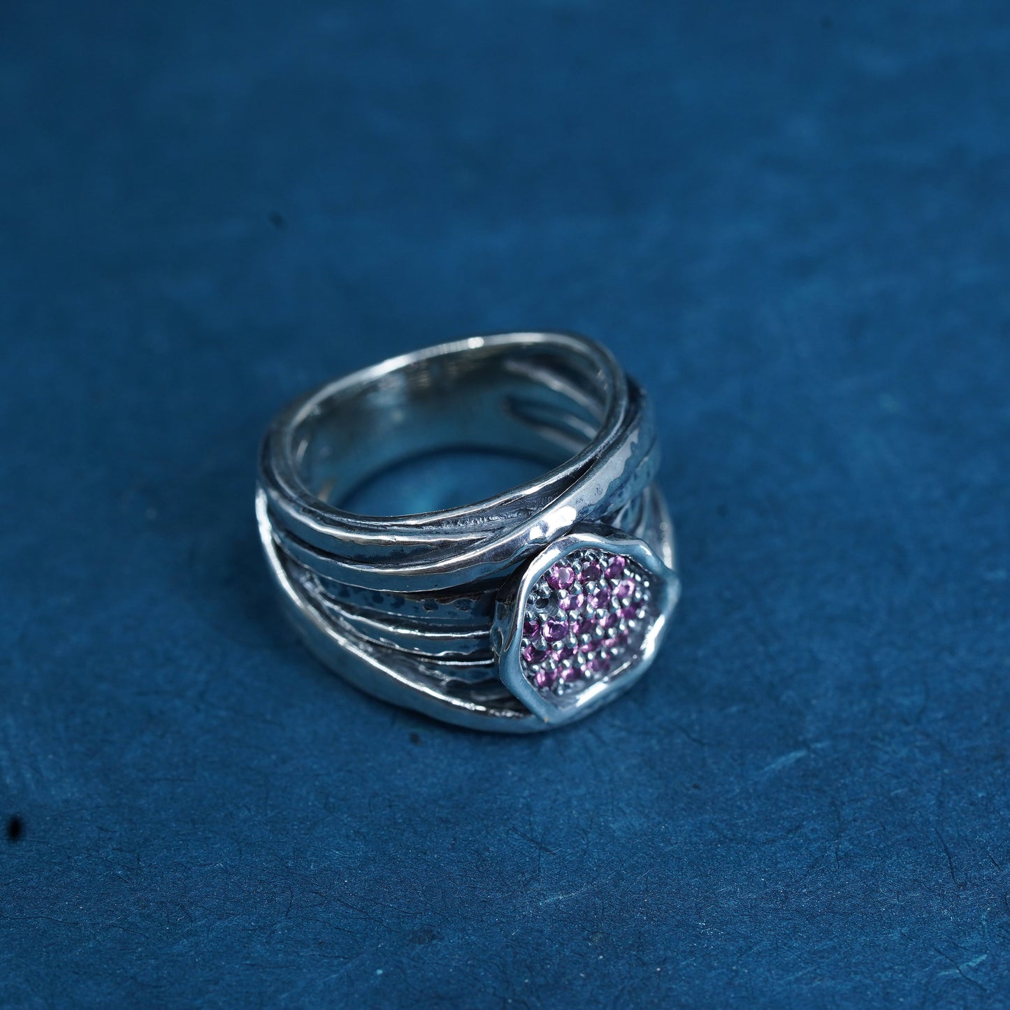 Size 7, Israel PZ sterling silver entwined band ring with cluster pink crystal