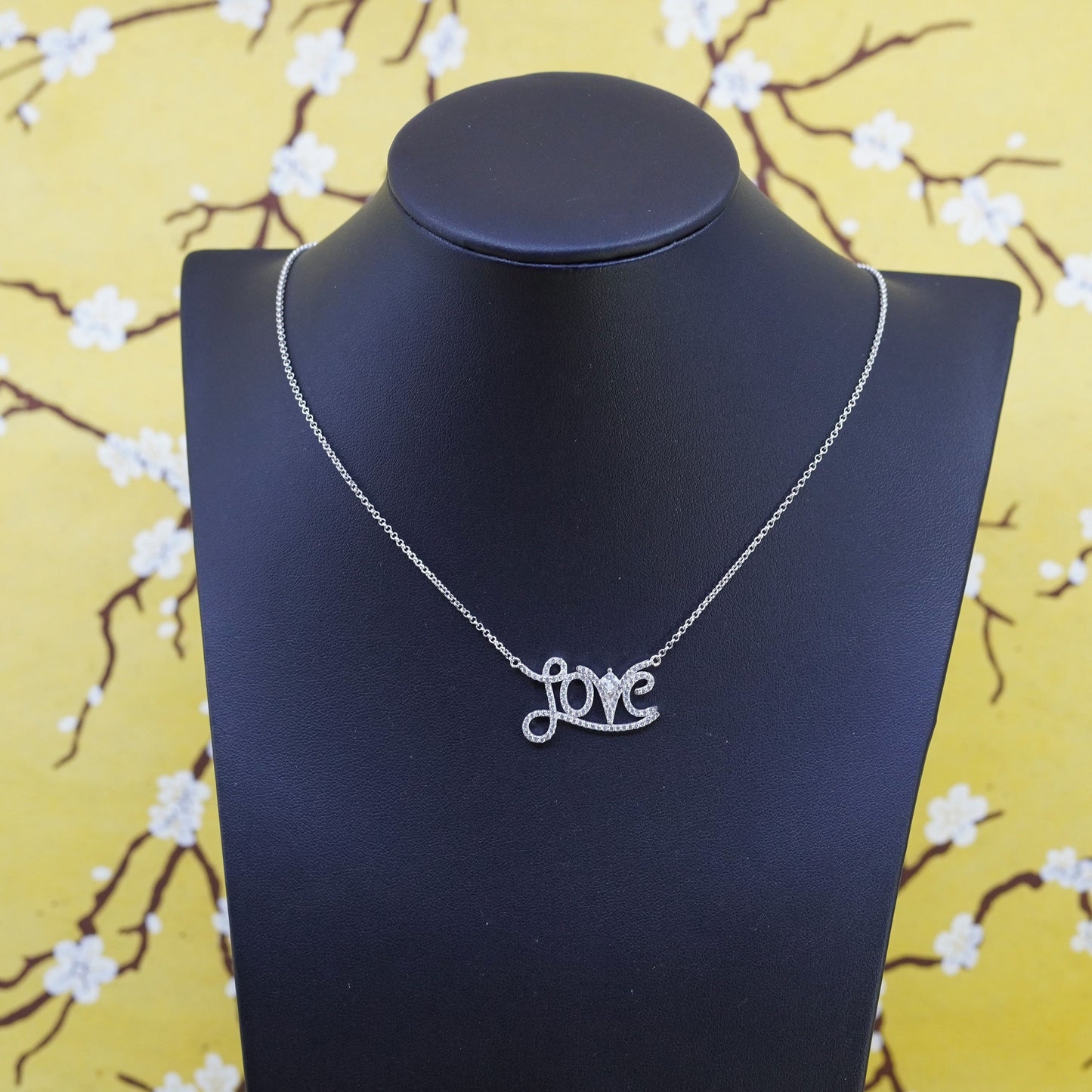 18”, vintage Sterling silver necklace, 925 circle chain cluster Cz love pendant