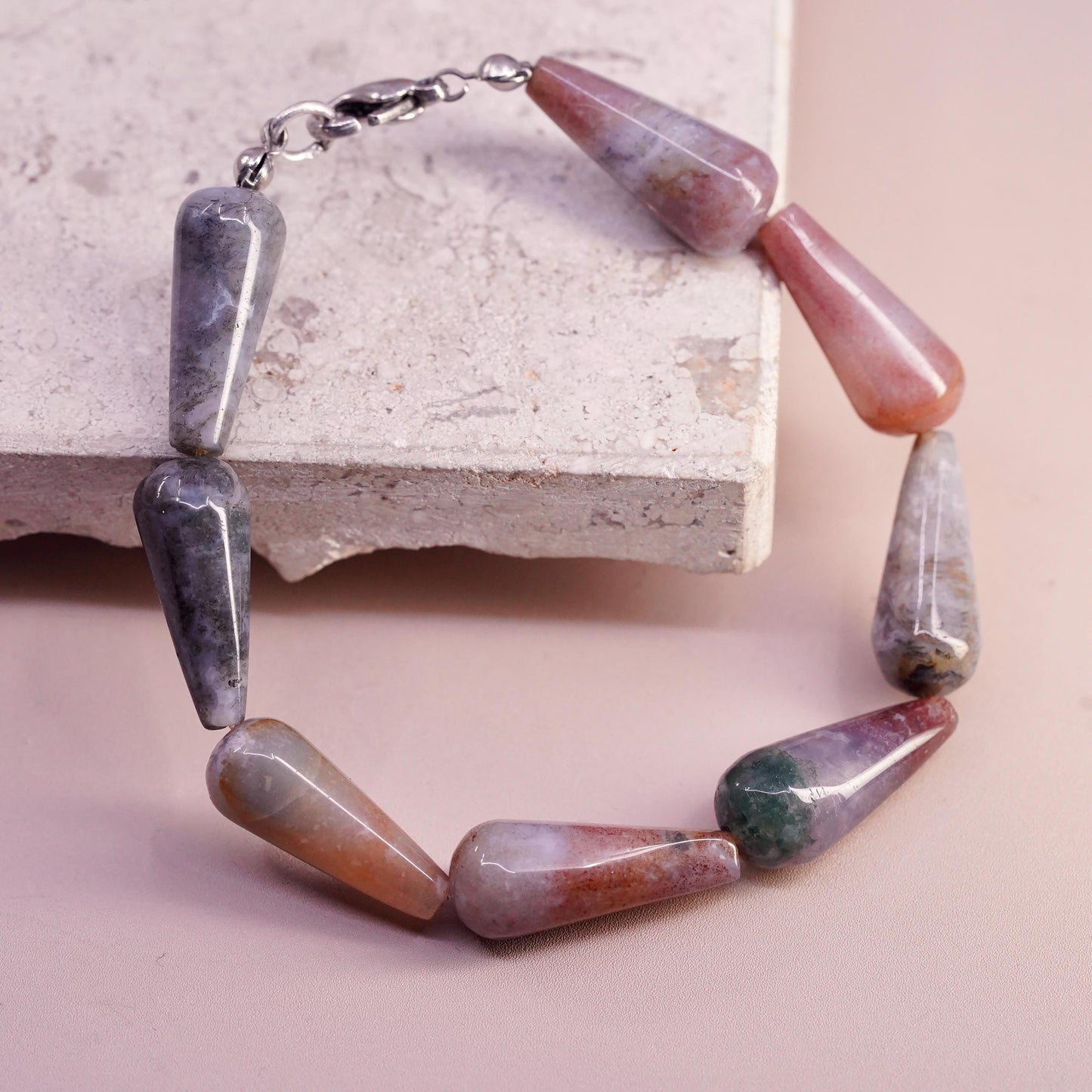7", vintage silver tone handmade bracelet with teardrop agate beads