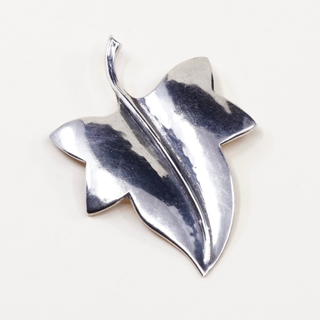 Vintage max rieg sterling silver maple leaf shaped brooch, solid 925 silver pin, stamped Sterling max rieg