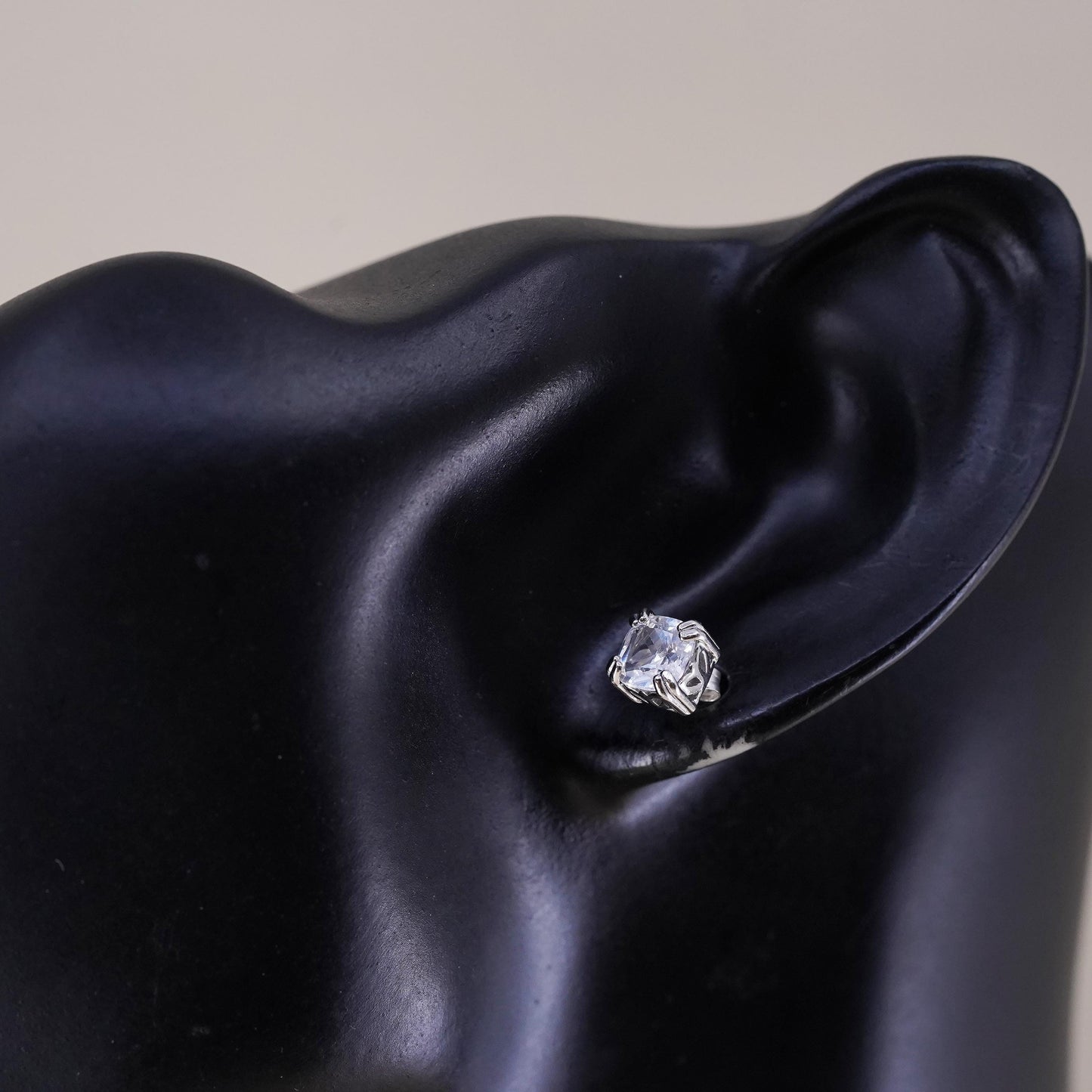vintage Sterling 925 silver studs earrings with clear crystal
