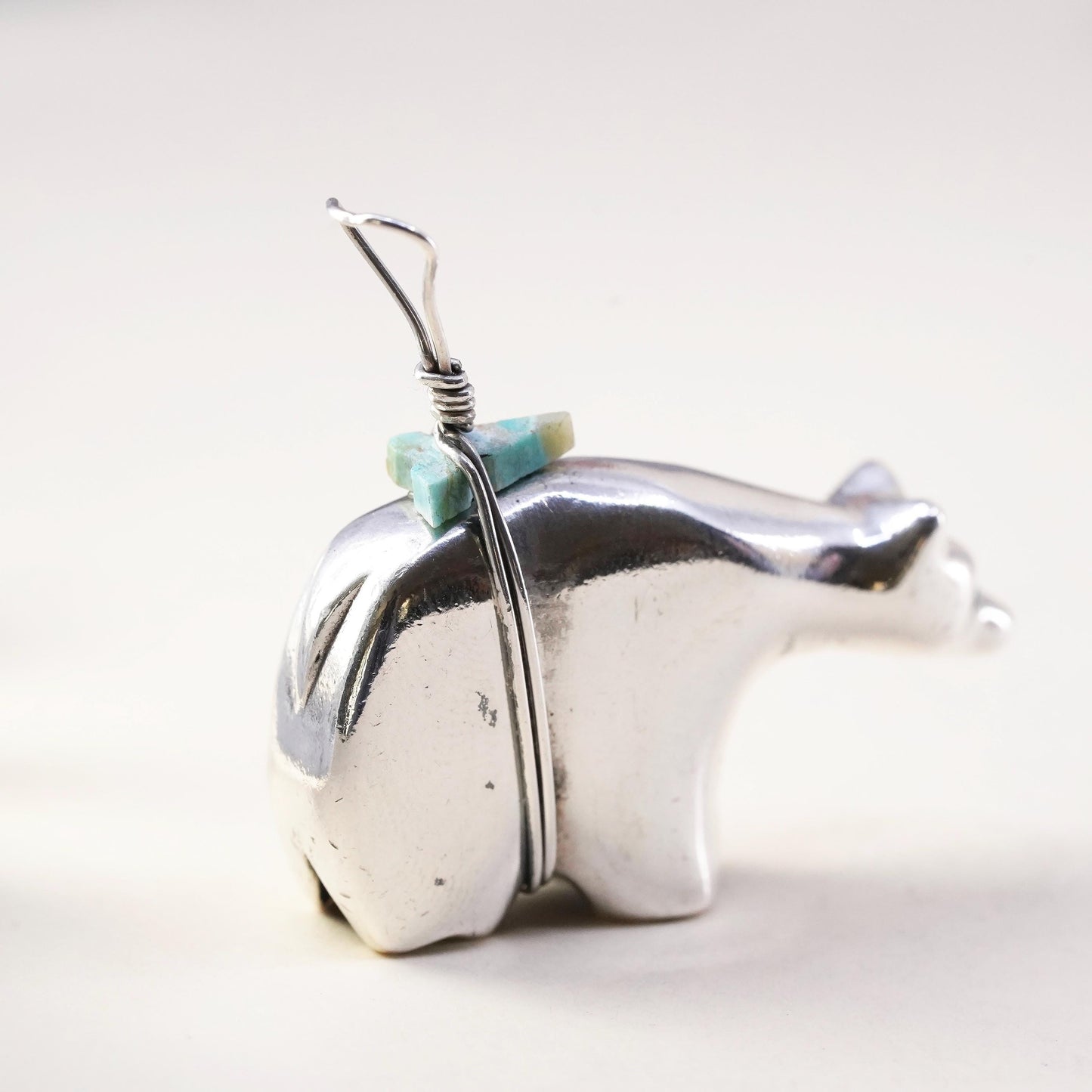 Native American Navajo Sterling Silver 925 polar bear pendant with turquoise
