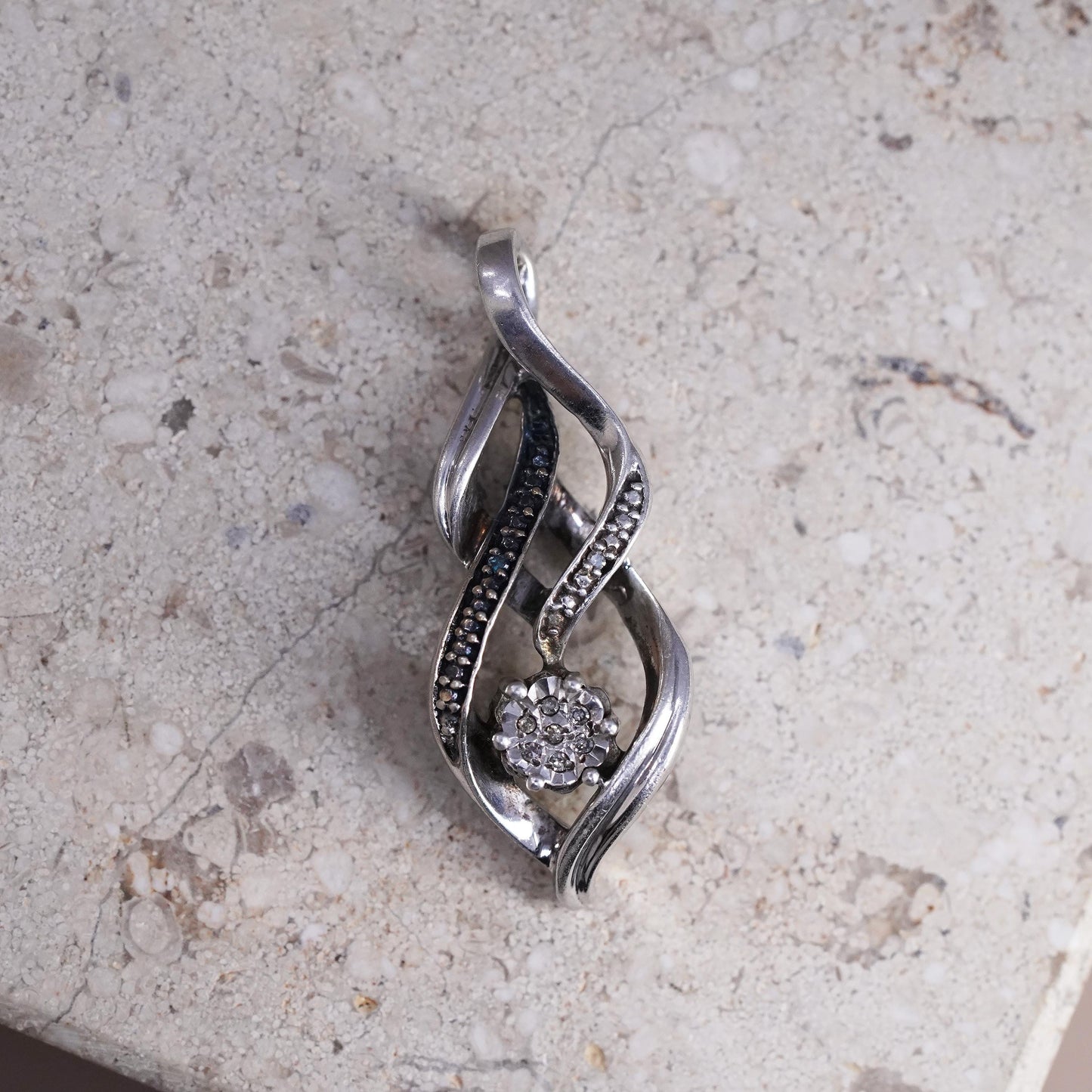 Vintage Sterling silver pendant, 925 entwined teardrop with clear black diamond