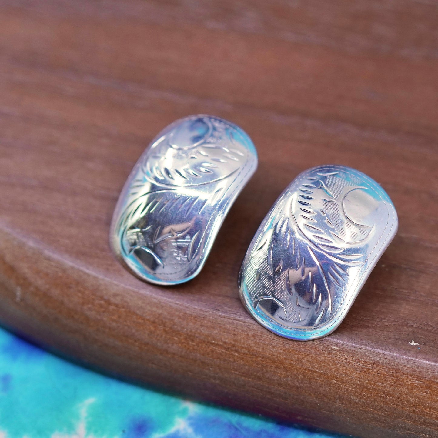 Vintage sterling silver handmade earrings, textured 925 clip on sand dollar