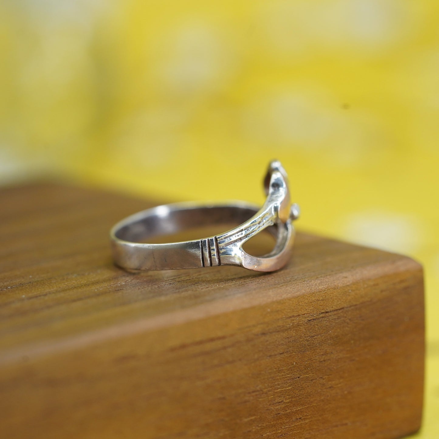 Size 8.5, vintage Sterling 925 silver brass clover flower ring
