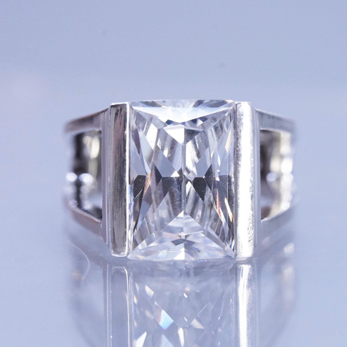 Size 7, vintage Sterling 925 silver handmade statement ring with emerald cut Cz