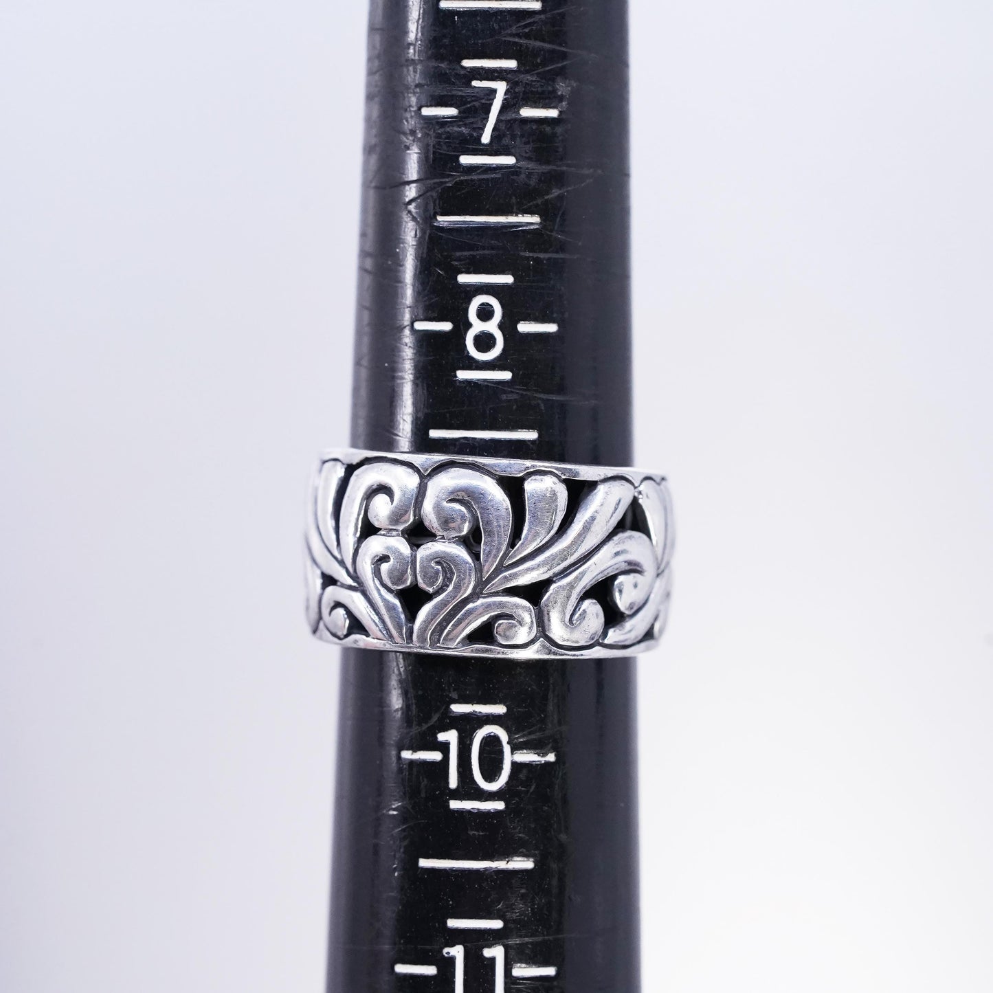 Size 8.5, vintage Sterling 925 silver handmade ring, filigree heart band