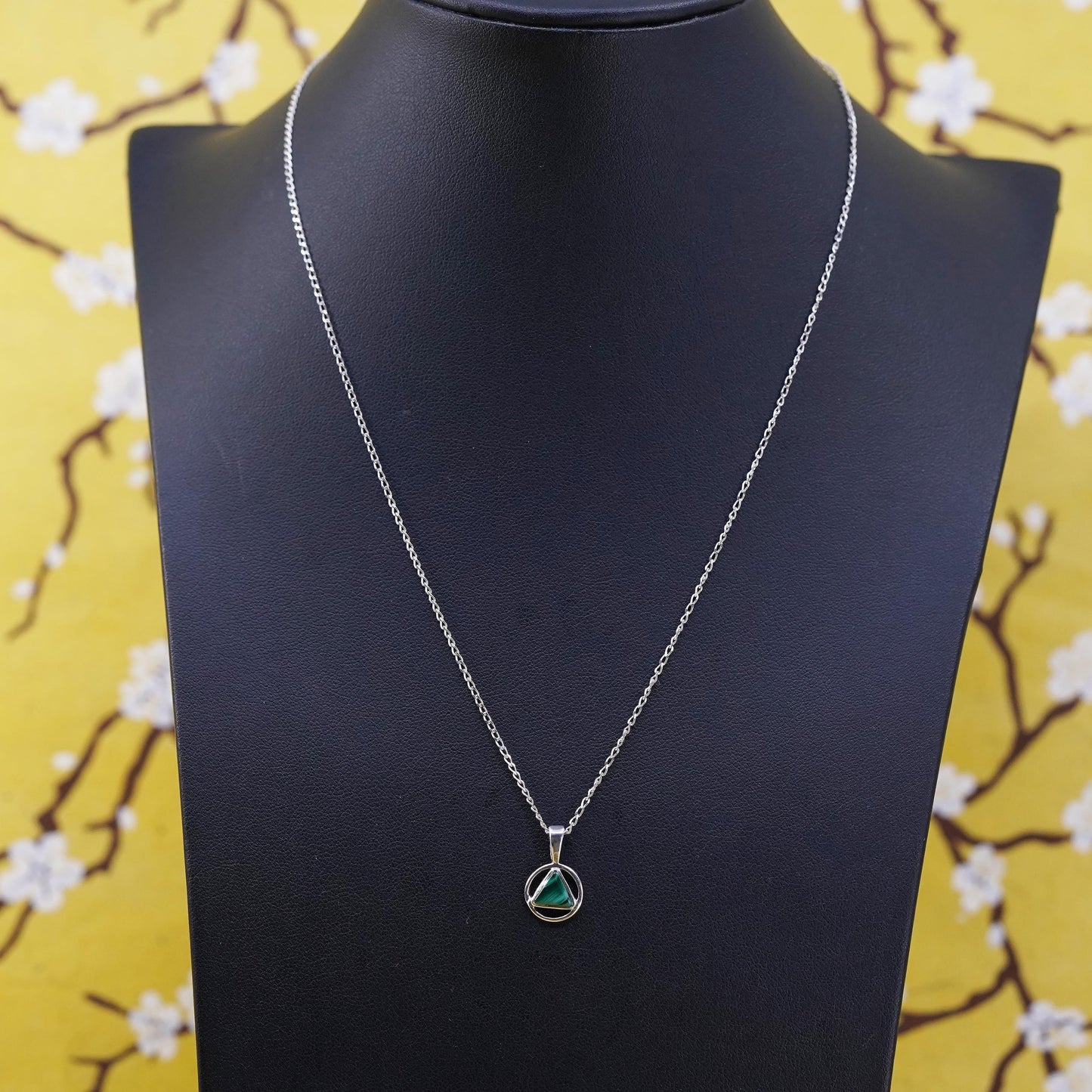 18” Vintage Sterling silver curb necklace southwestern pendant malachite inlay