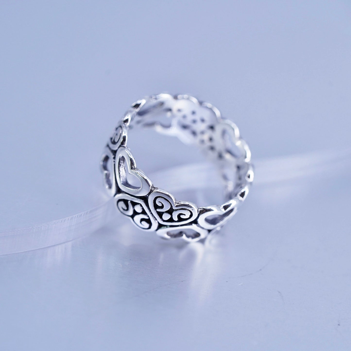 Size 8.5, VTG southwestern Sterling 925 silver wedding ring, wide heart band